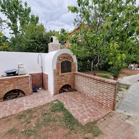 Almendra Apartman Hébergement de vacances *