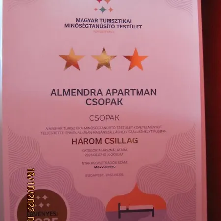 Almendra Apartman Holiday home Csopak